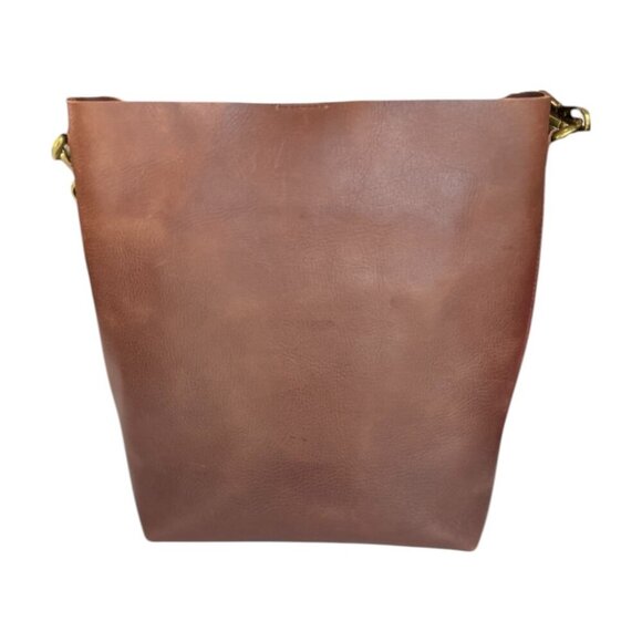 Madewell Handbags - NWT Madewell The Essentia Medium BucketTote Pebbled Leather Large